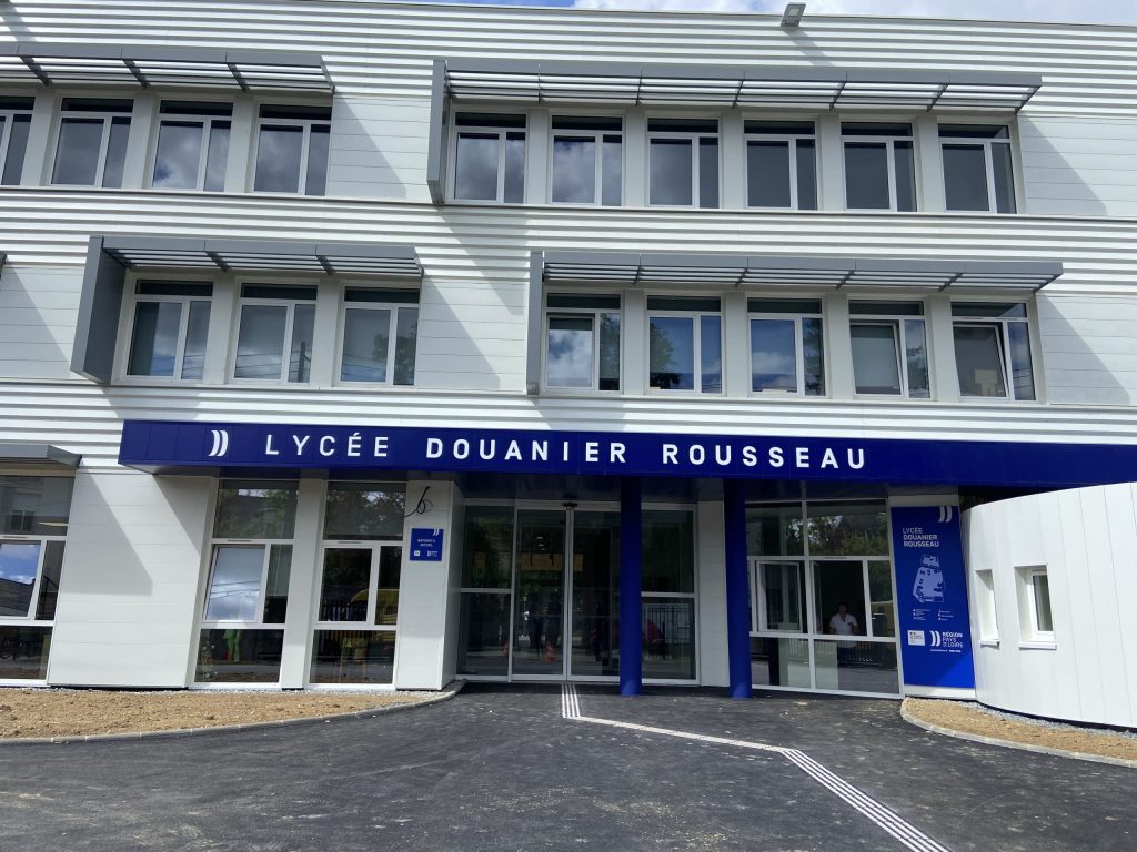 Entrée du lycée